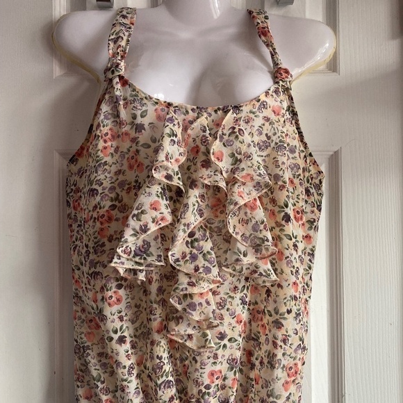 Floral cute top size S/XS - Picture 1 of 9